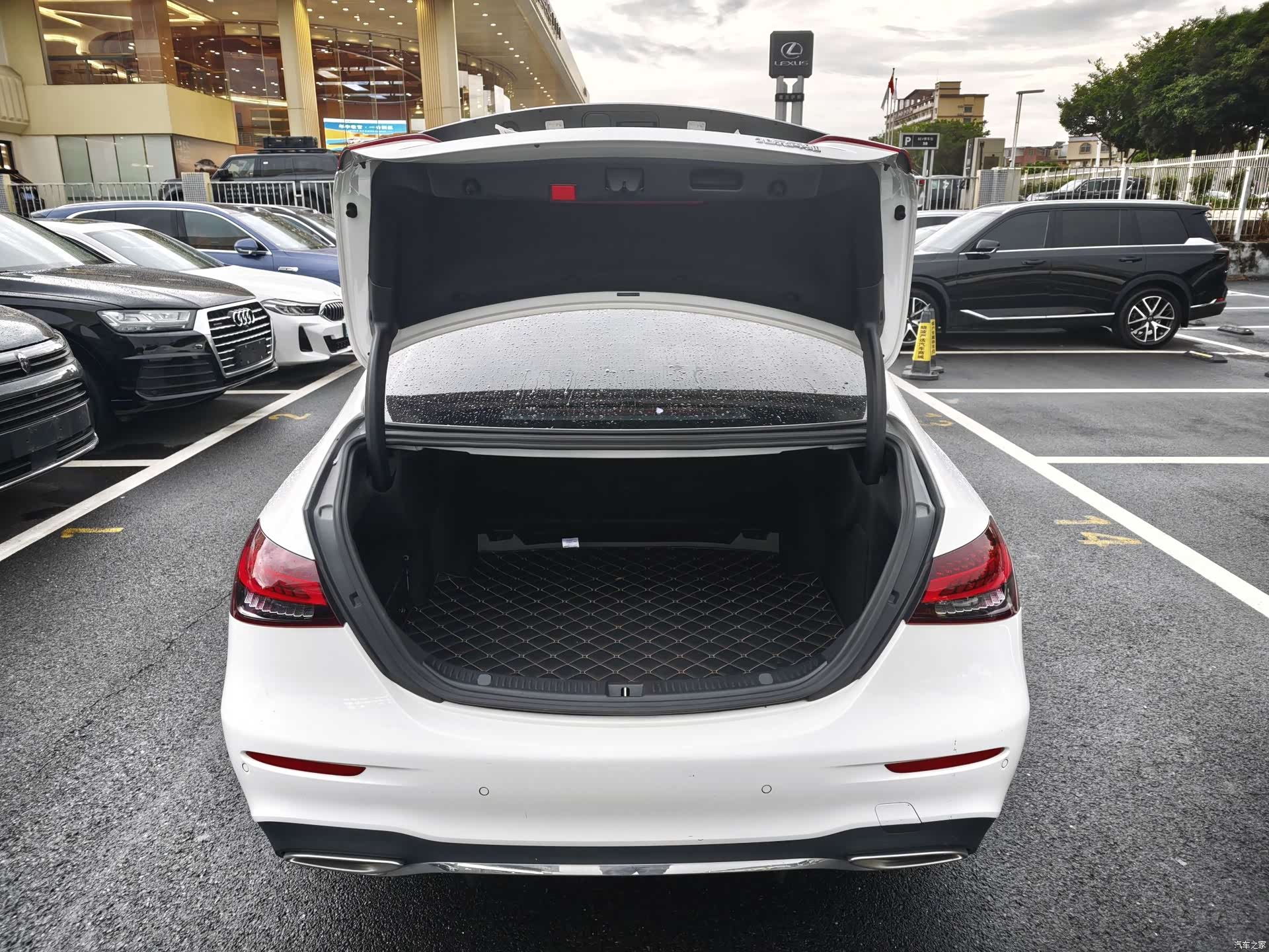Mercedes-Benz E-Class, 2021 7