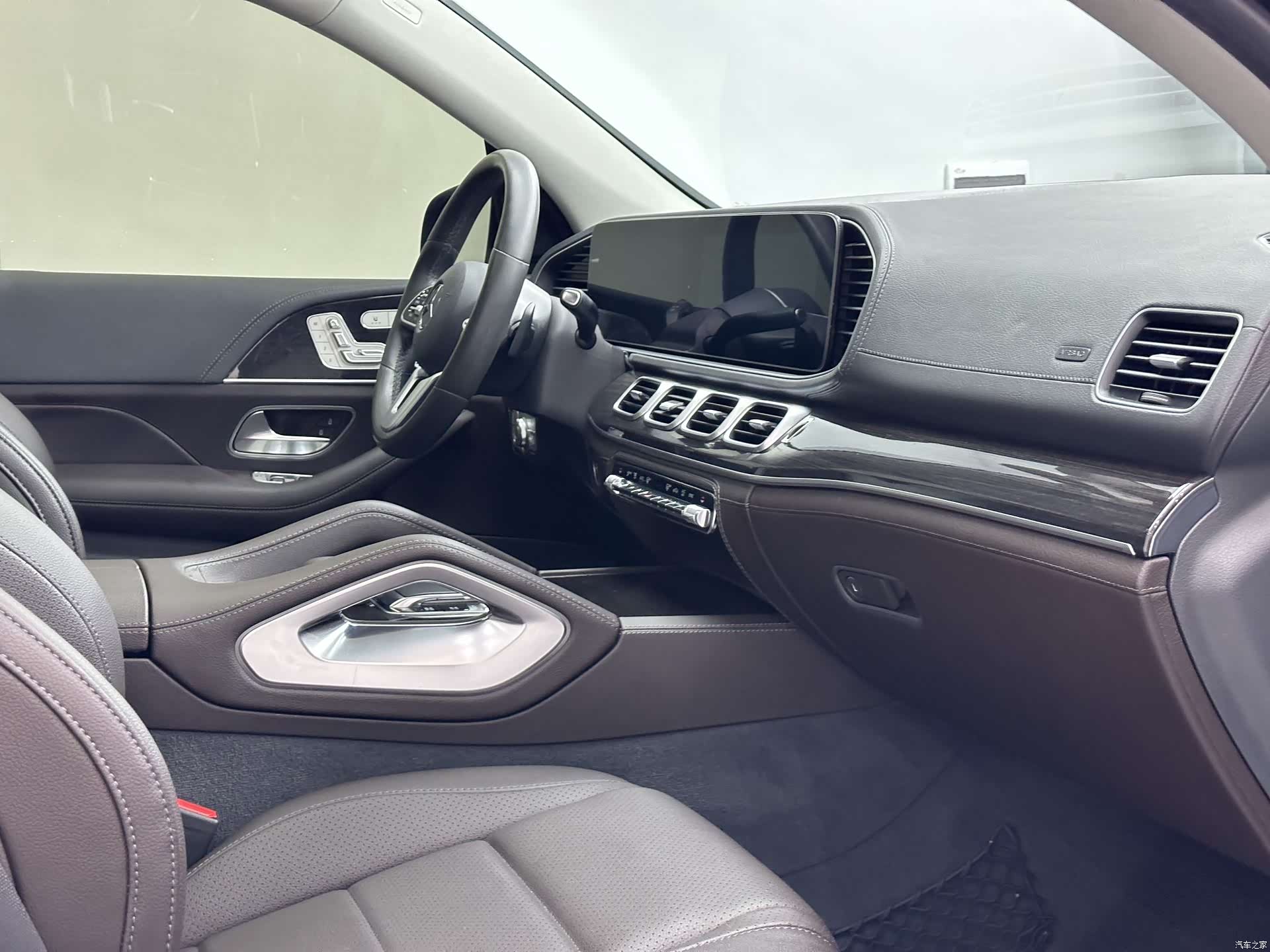 Mercedes-Benz GLS, 2020 15