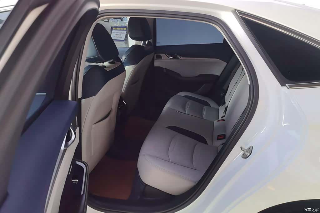 Geely Preface, 2021 11