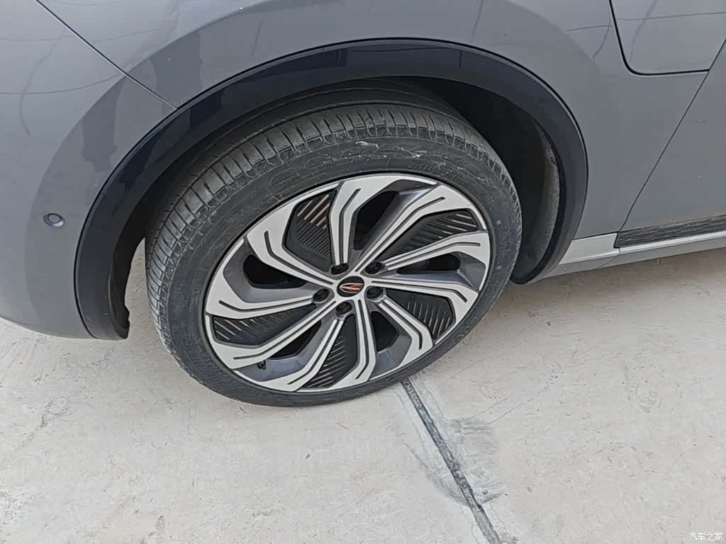 Hongqi E-HS9, 2023 23