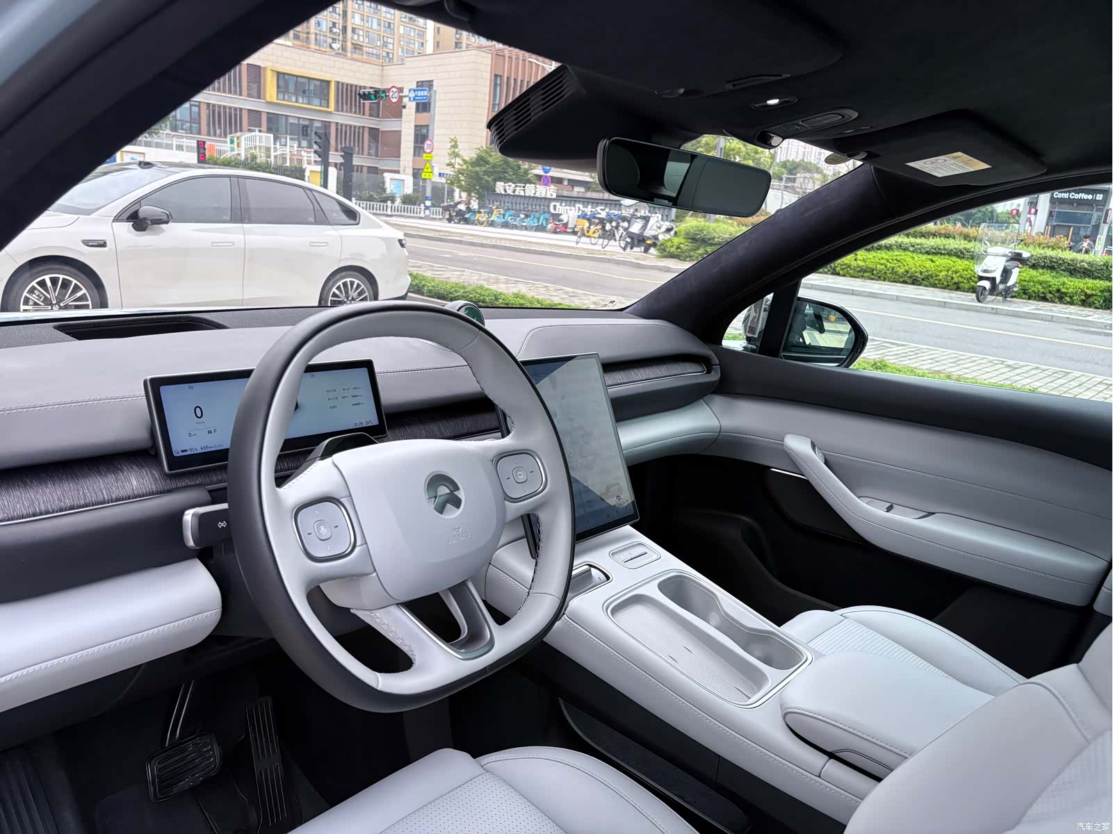 NIO ES6, 2023 10
