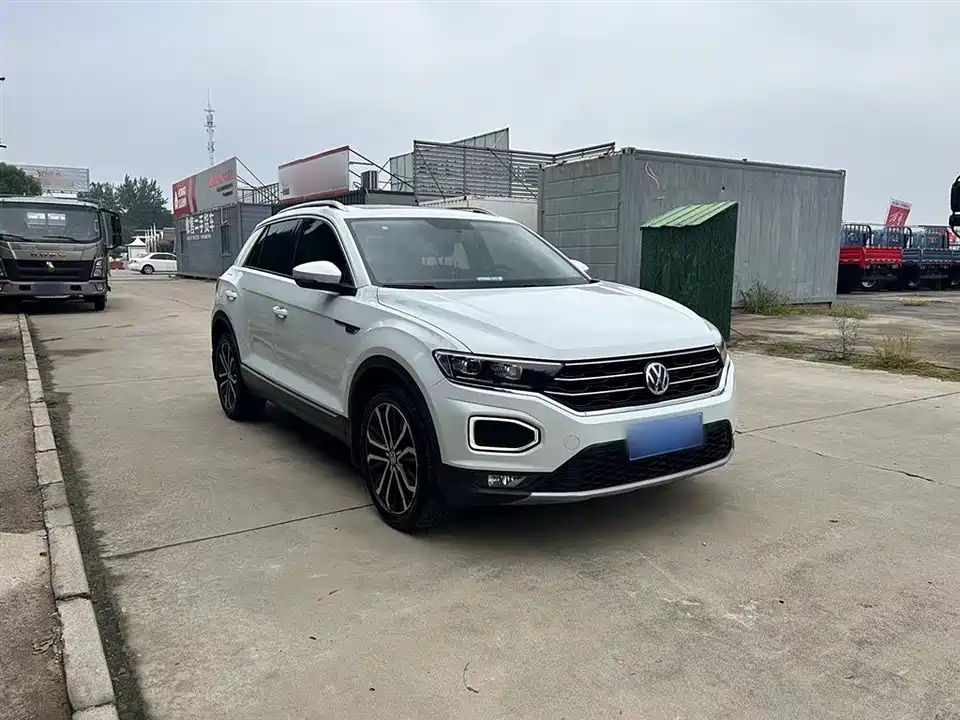 Volkswagen T-ROC exploring Songs