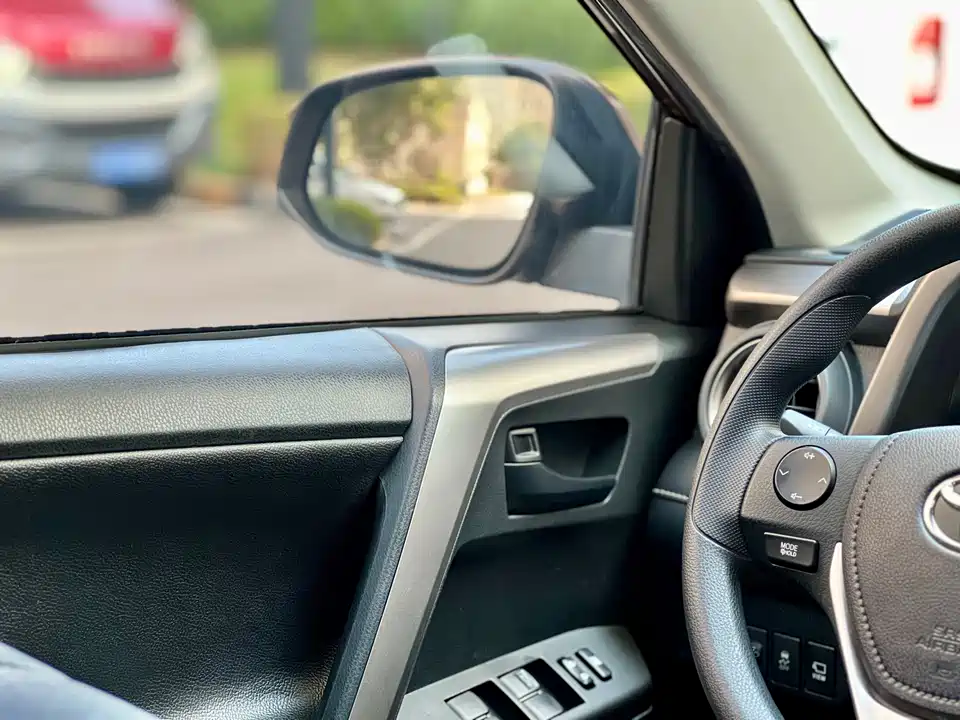 Toyota RAV4 Rongfang