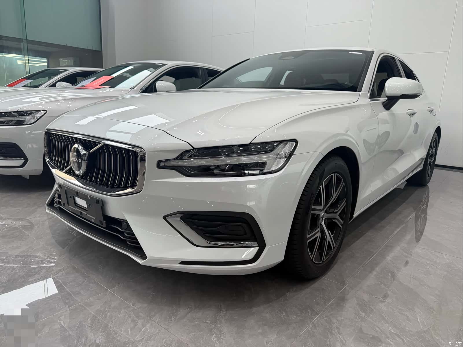 Volvo S60, 2023 1
