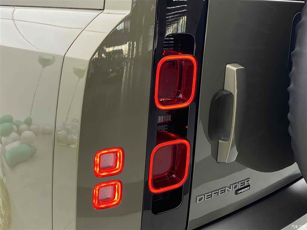 Land Rover Defender, 2022 33
