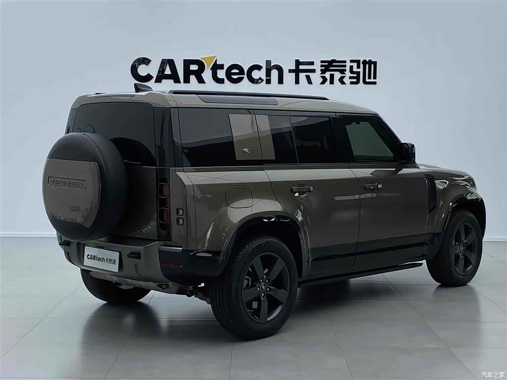 Land Rover Defender, 2022 4