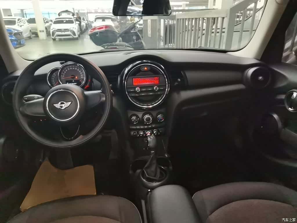 Mini ONE, 2016 10