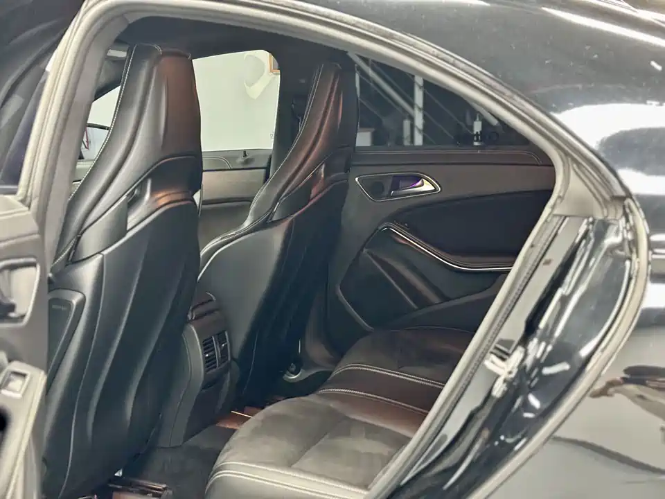 Mercedes-Benz CLA AMG