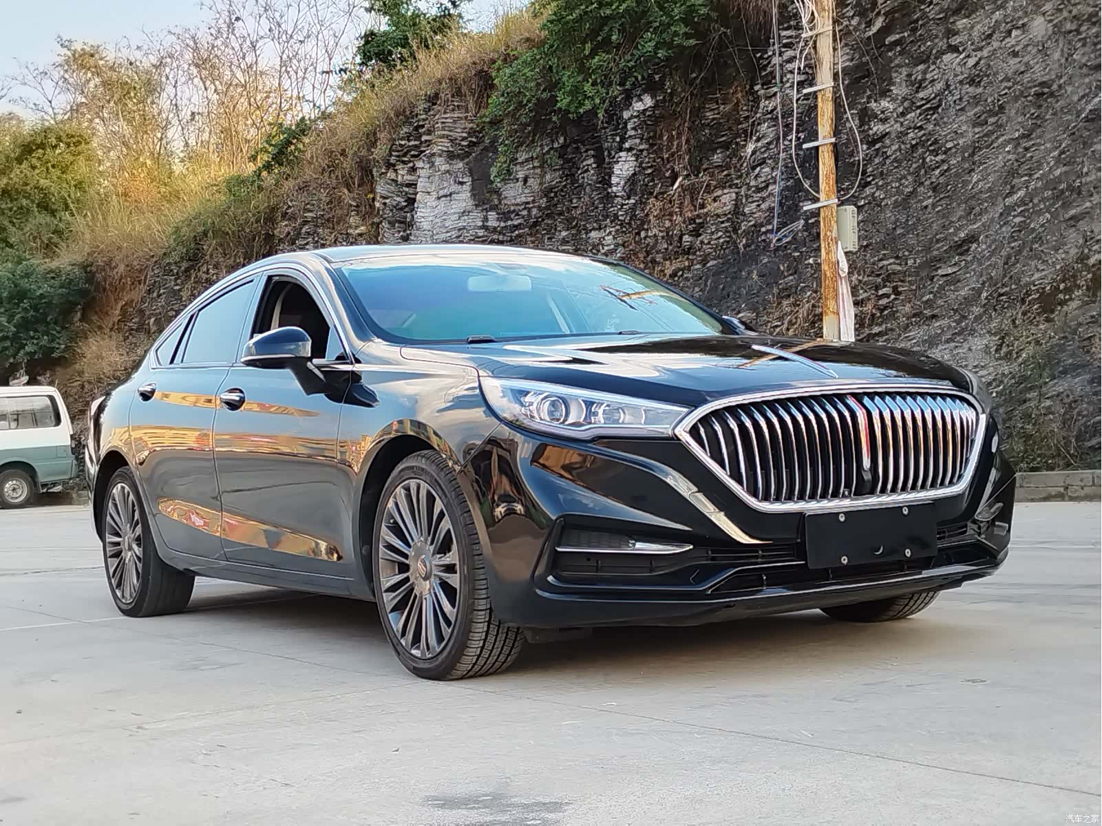 Hongqi H5, 2021 3