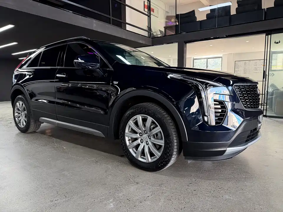 Cadillac XT4