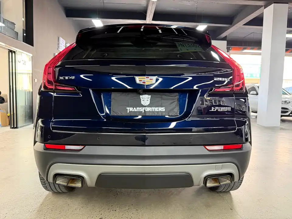 Cadillac XT4