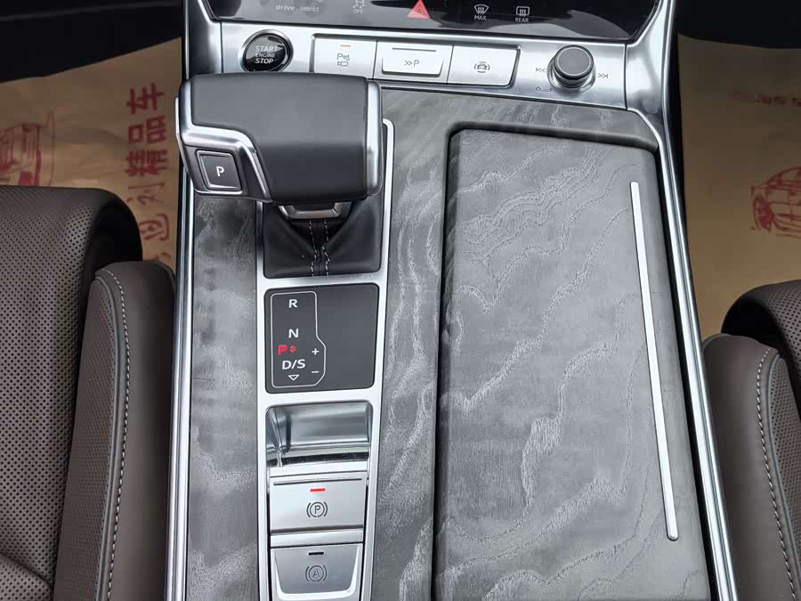 Audi A7L 2025, фото 12