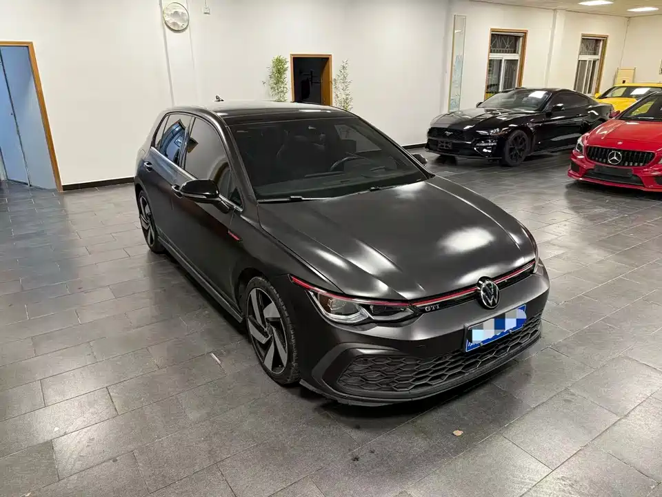 Volkswagen Golf GTI