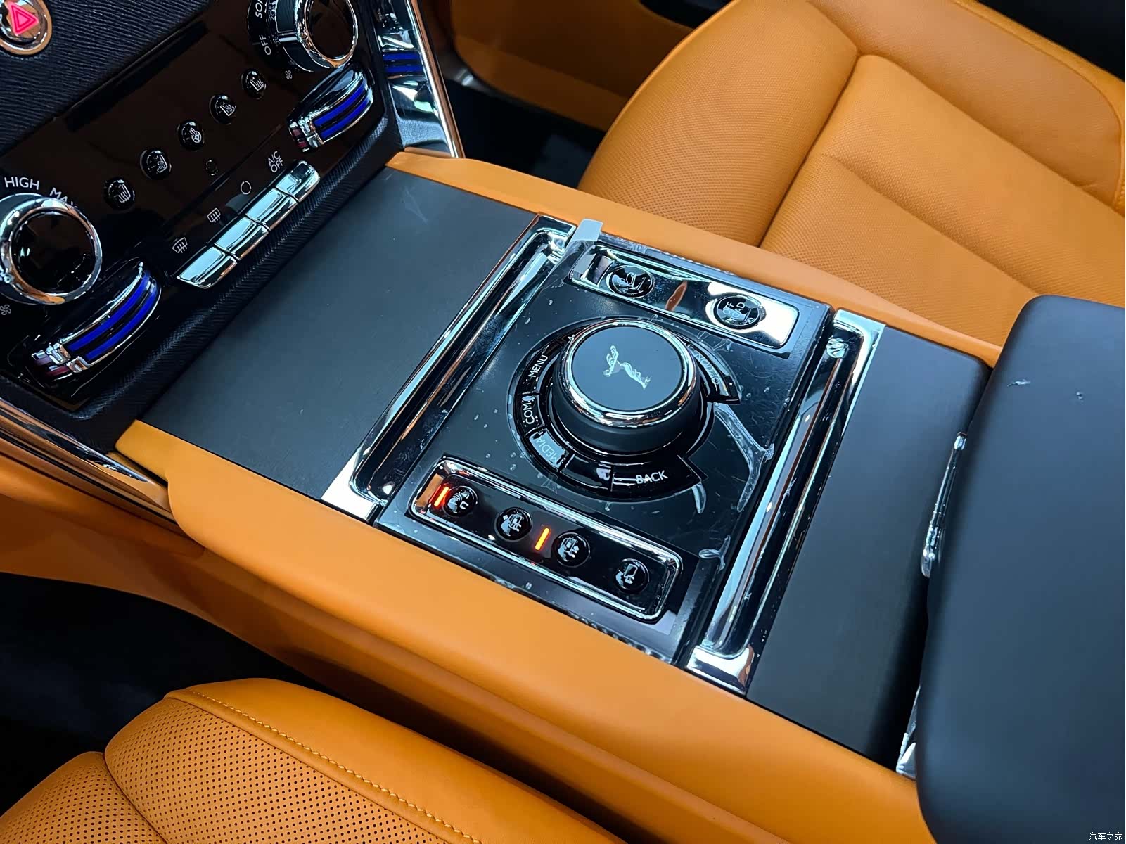 Rolls-Royce Cullinan, 2023 9