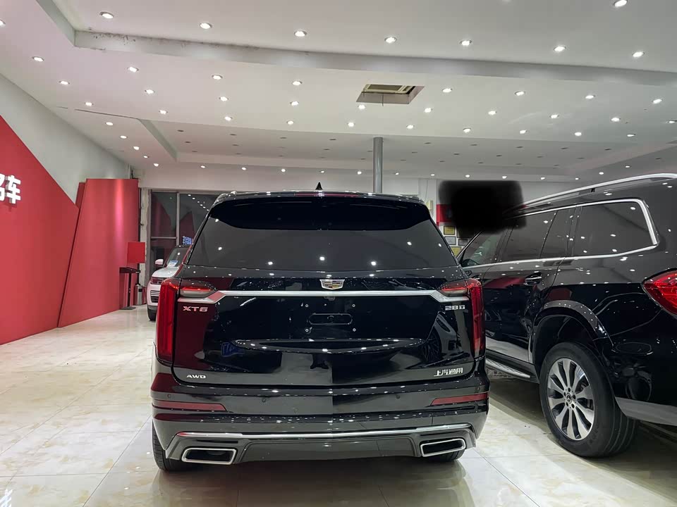 Cadillac XT6