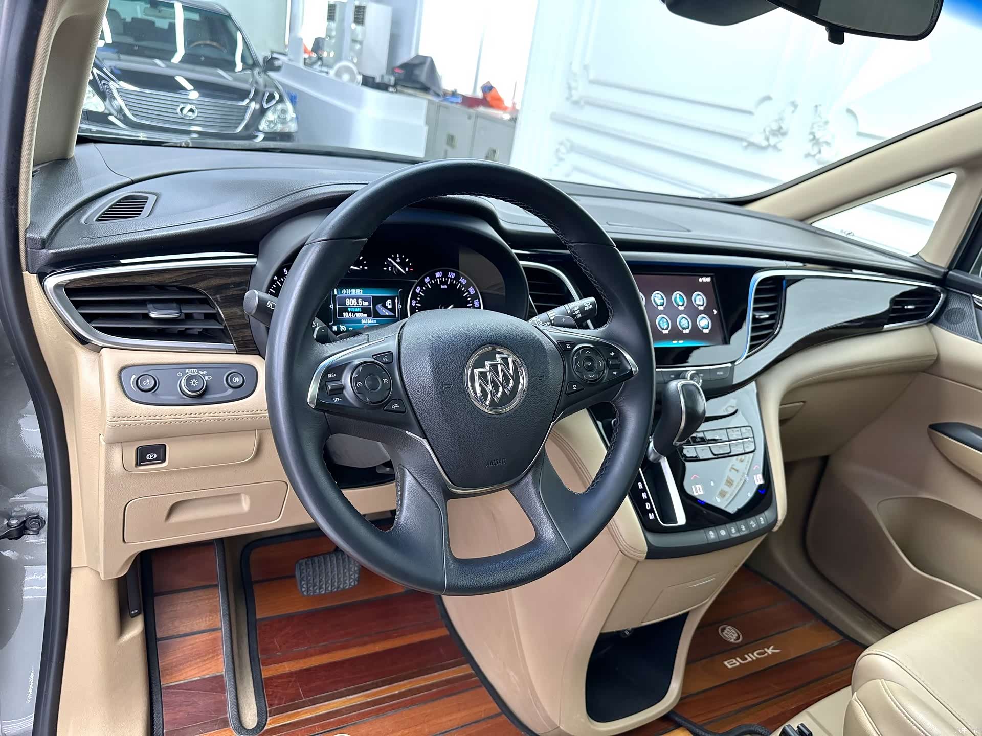 Buick GL8, 2018 все фото