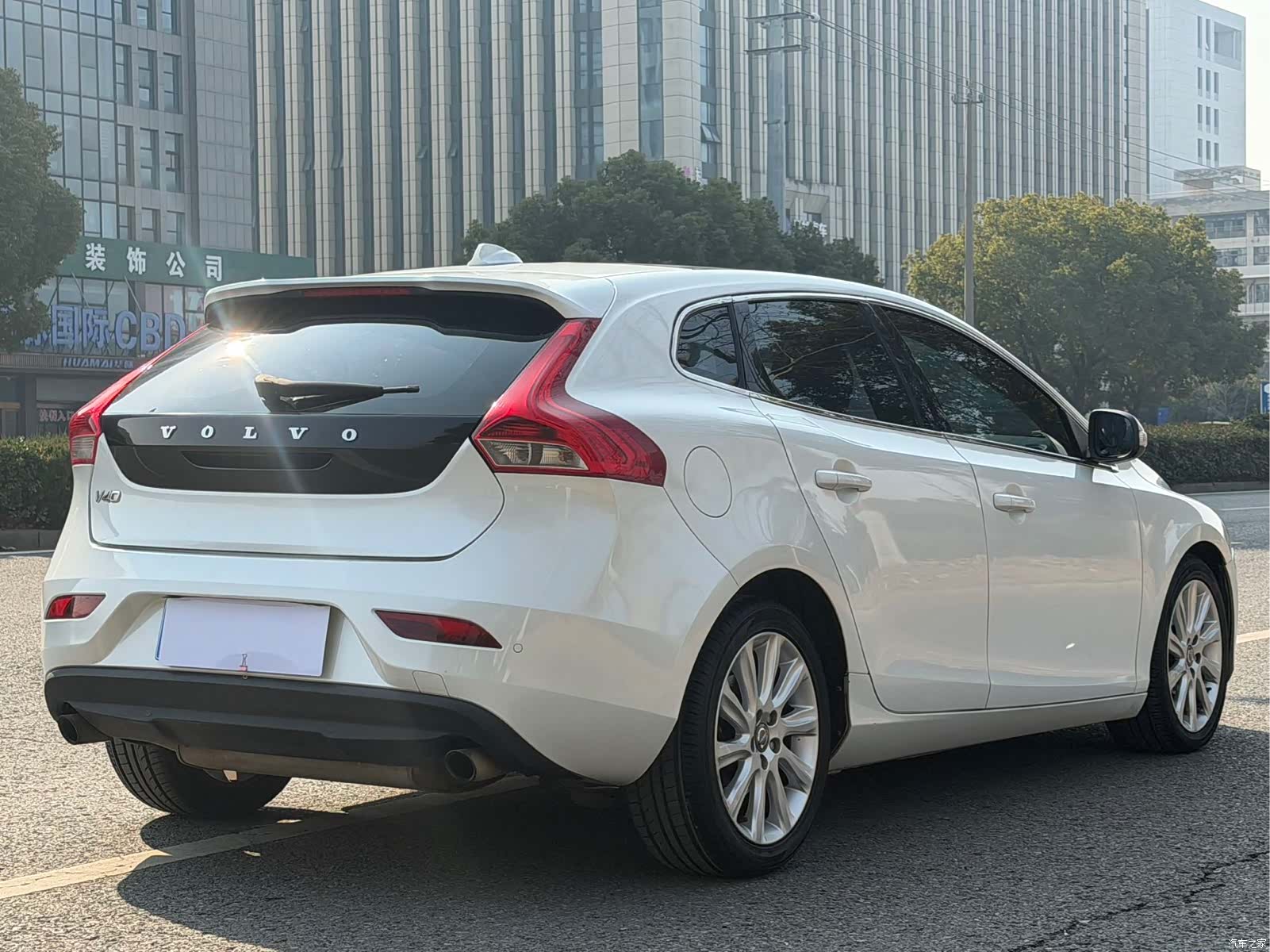 Volvo V40, 2015 6