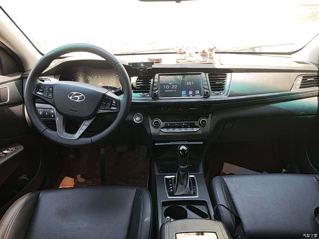 Hyundai DLX, 2017 10
