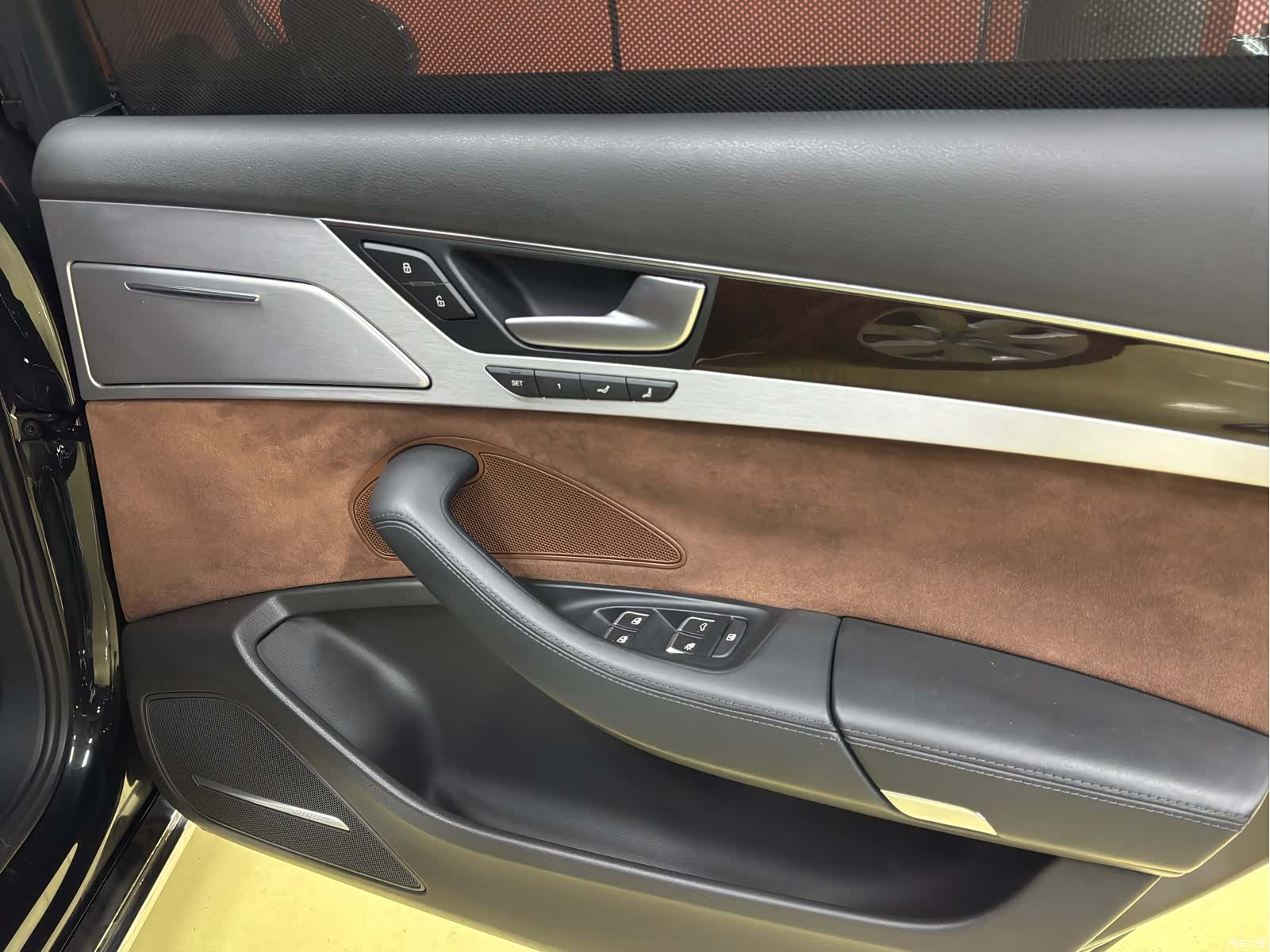Audi A8L, 2014 19