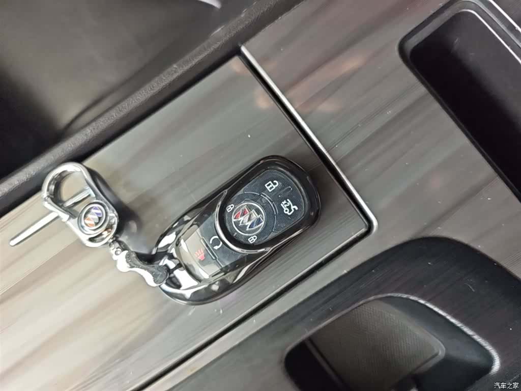 Buick LaCrosse, 2020 9