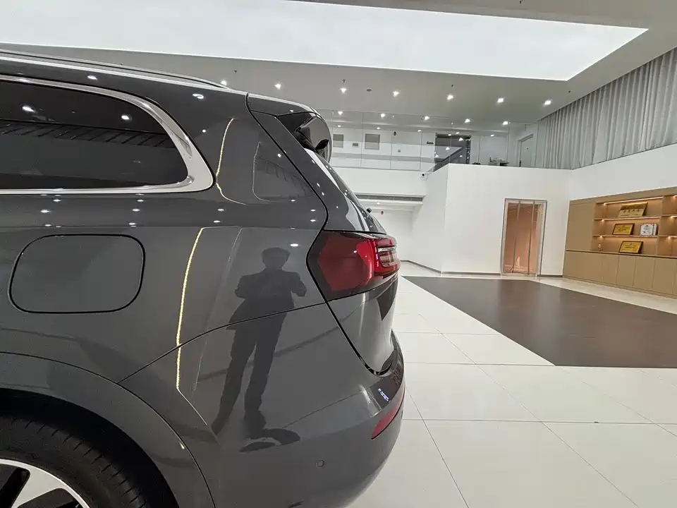 AITO Ask the world M7