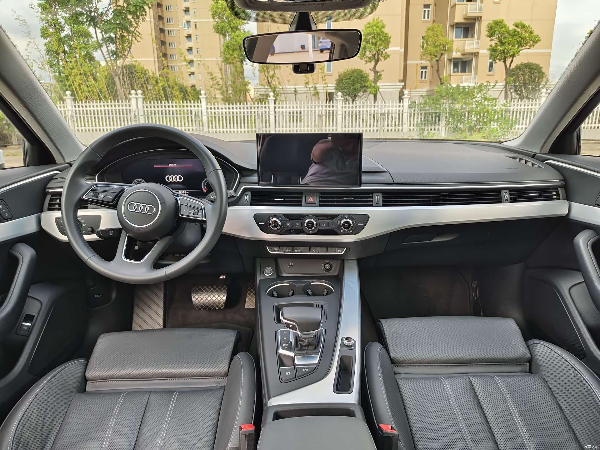 Audi A4L, 2020 11