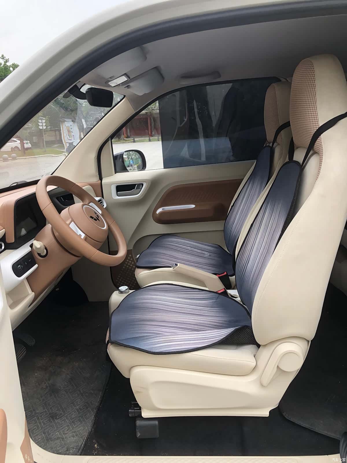 Wuling MINIEV, 2025 12