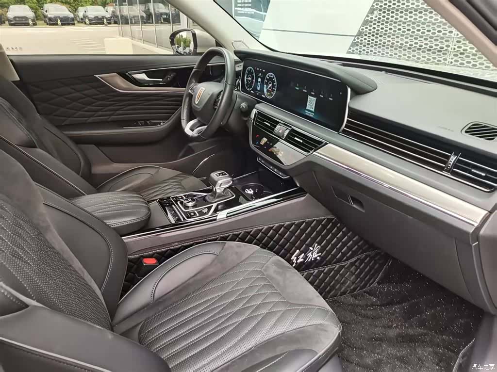 Hongqi HS5, 2022 11