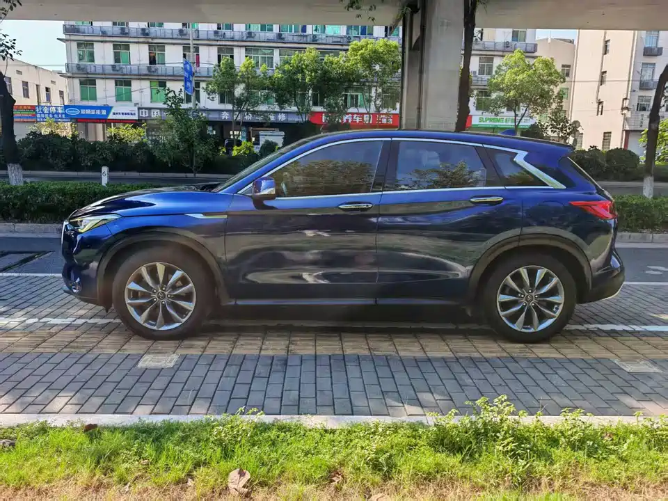 Infiniti QX50