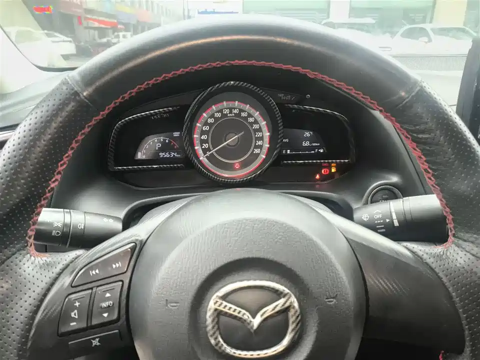 Mazda 3 Angkesaila