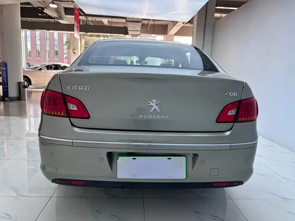 Peugeot 408