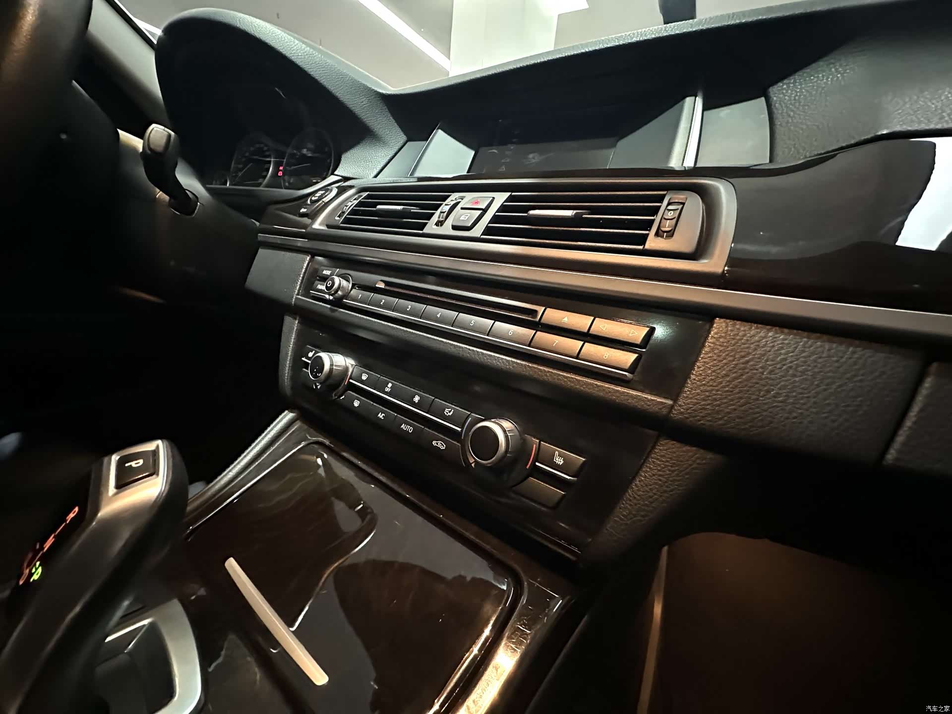 BMW 5 Series, 2014 15