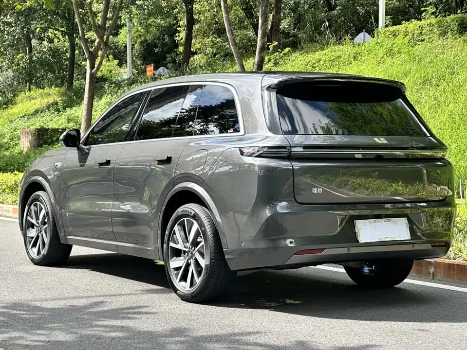 Li Auto Ideal L8