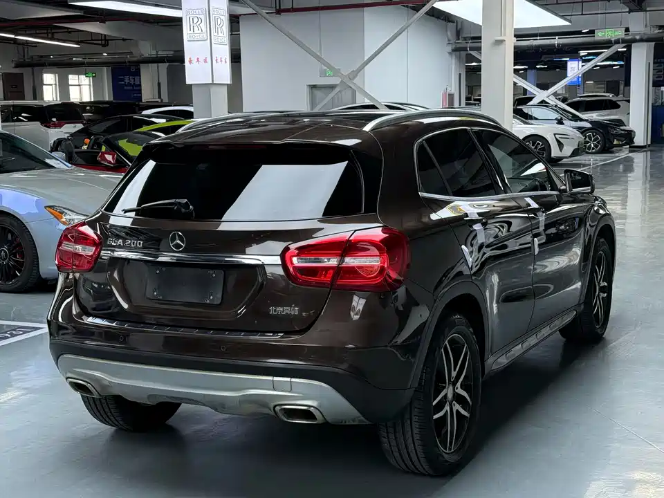 Mercedes-Benz GLA