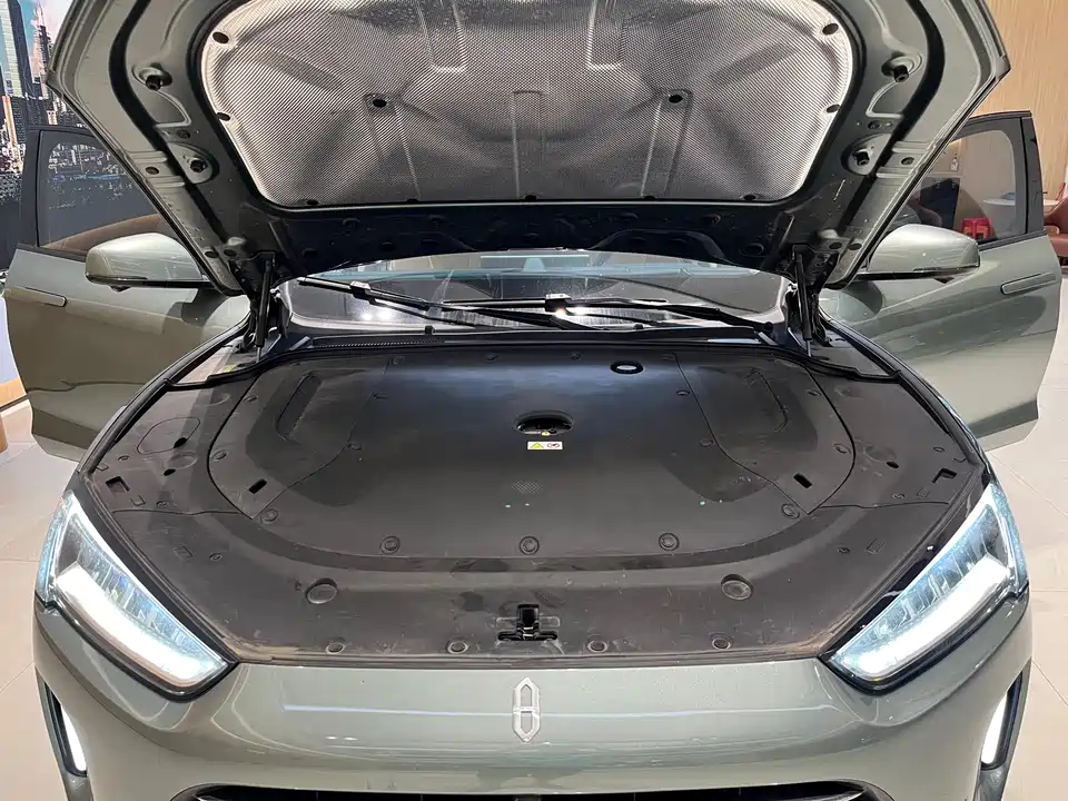 AITO Ask the world M5