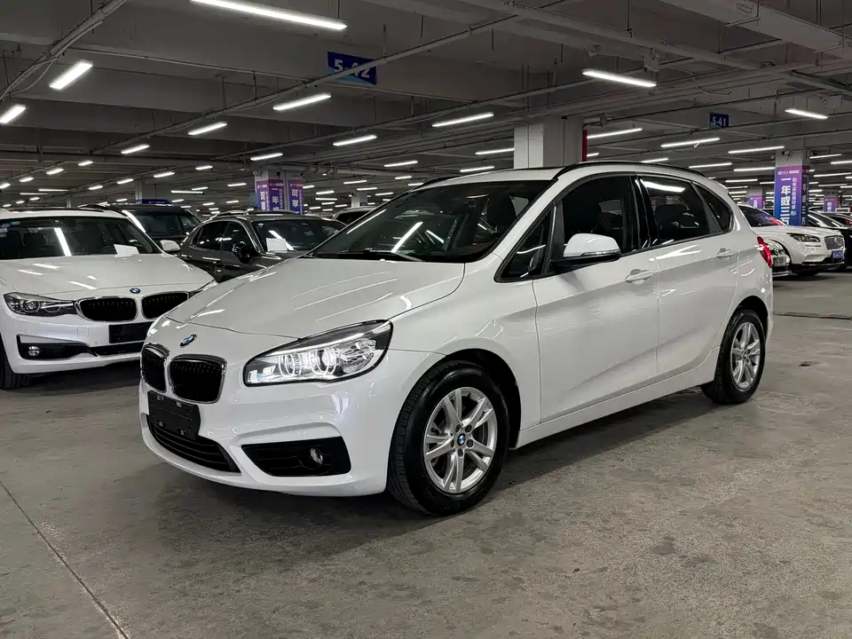 BMW 2 series station wagon