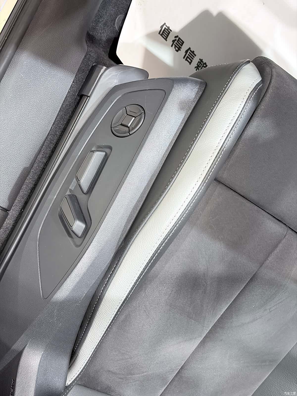 Audi Q3, 2022 12