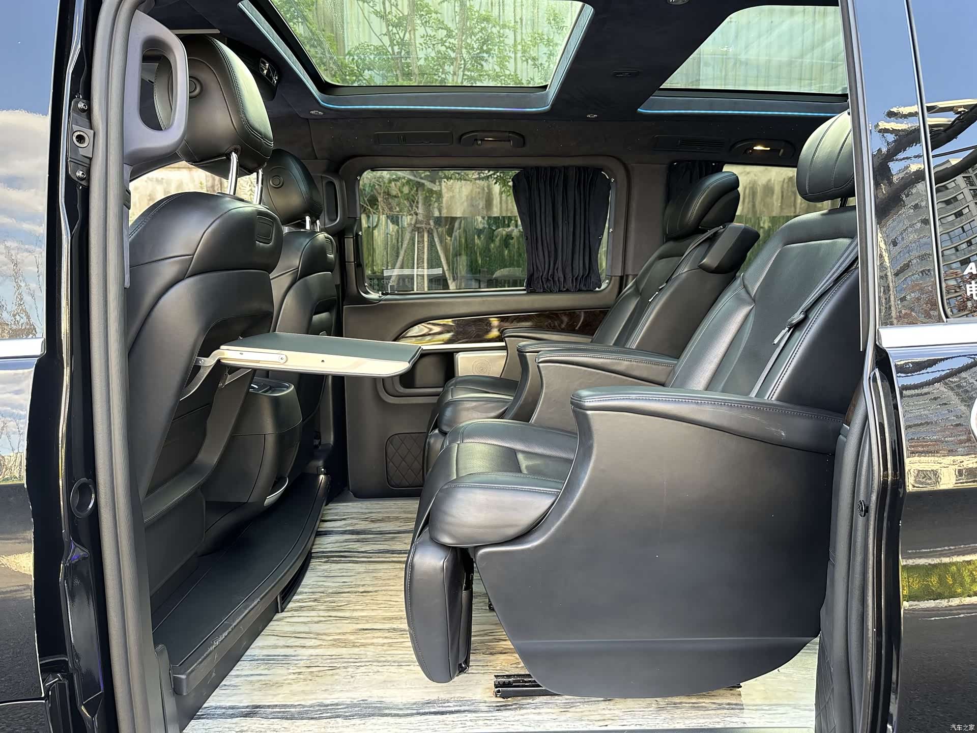 Mercedes-Benz V-Class, 2019 11