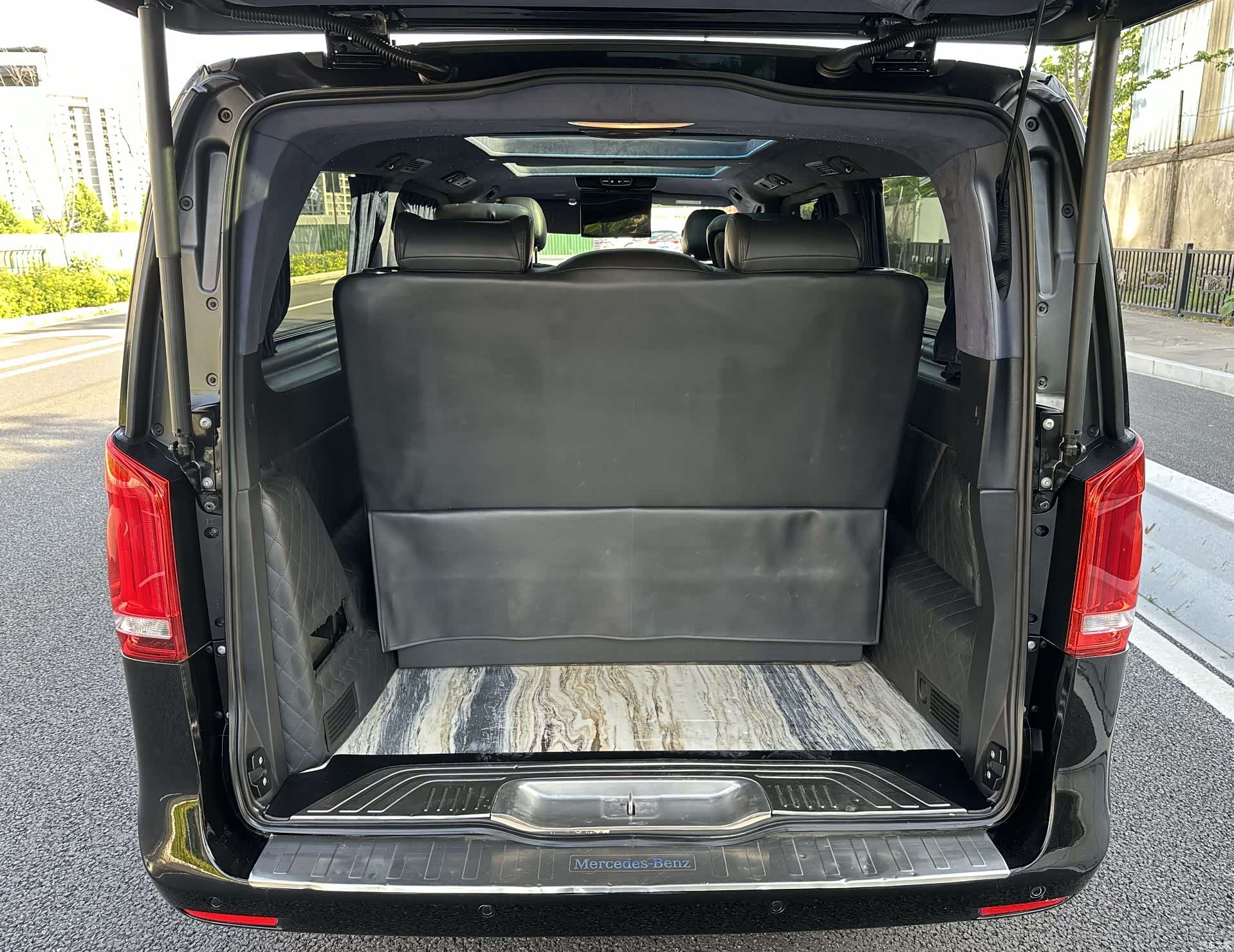 Mercedes-Benz V-Class, 2019 26