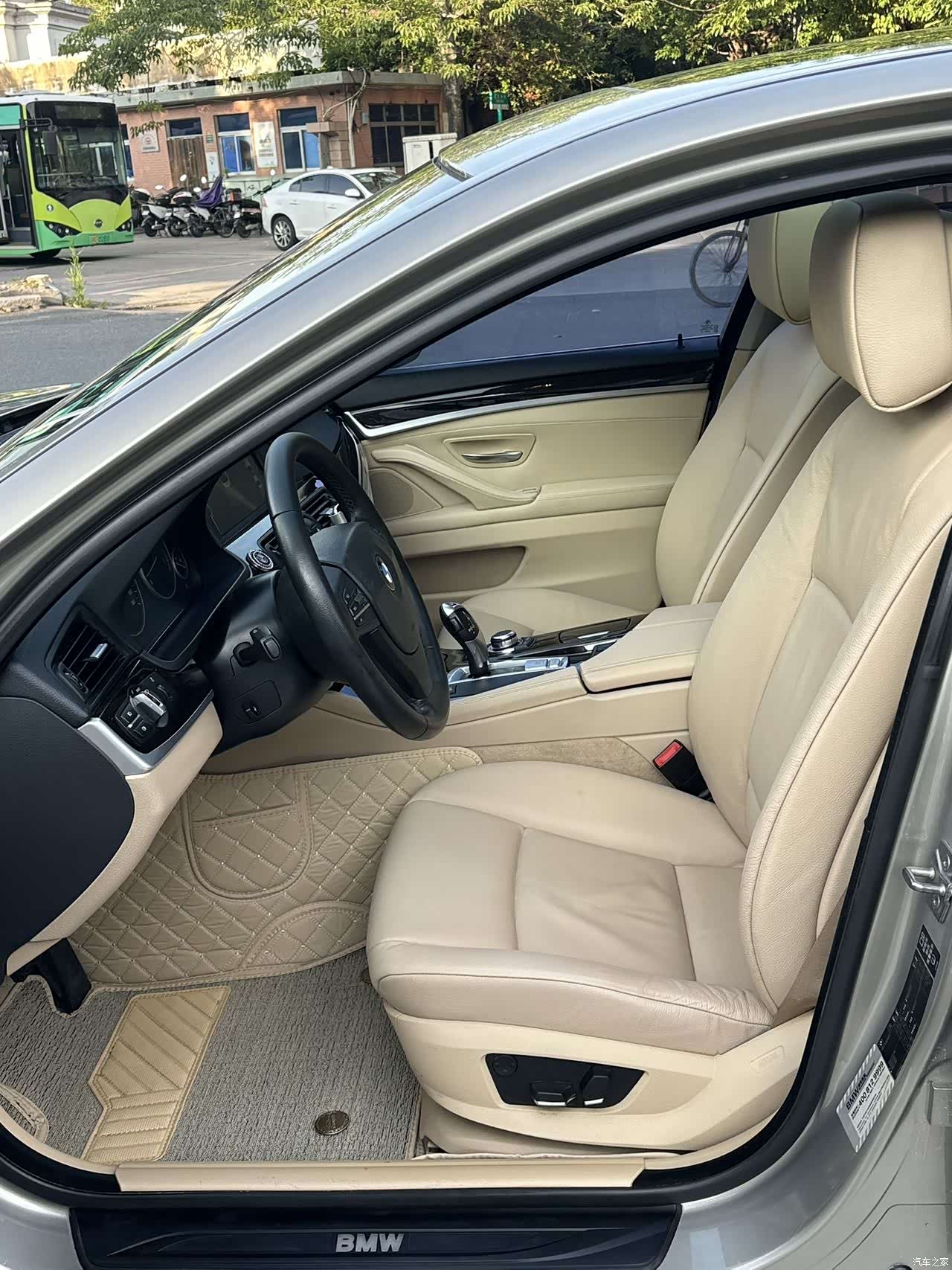 BMW 5 Series, 2011 3