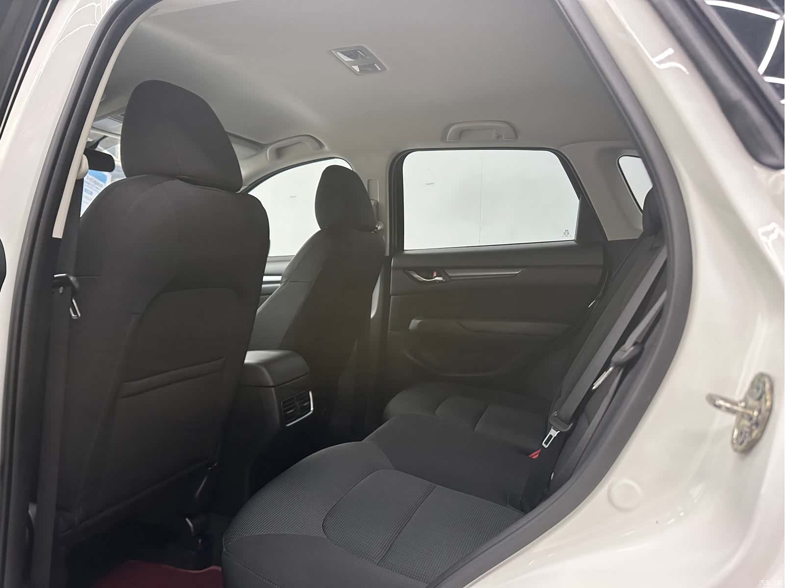 Mazda CX-5, 2025 все фото