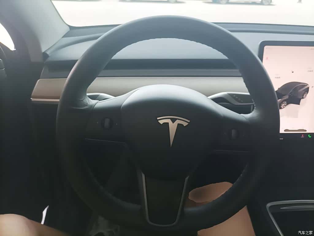 Tesla Model Y, 2022 11