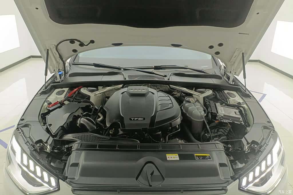 Audi A4L, 2023 10
