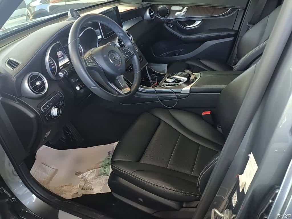 Mercedes-Benz GLC, 2017 15