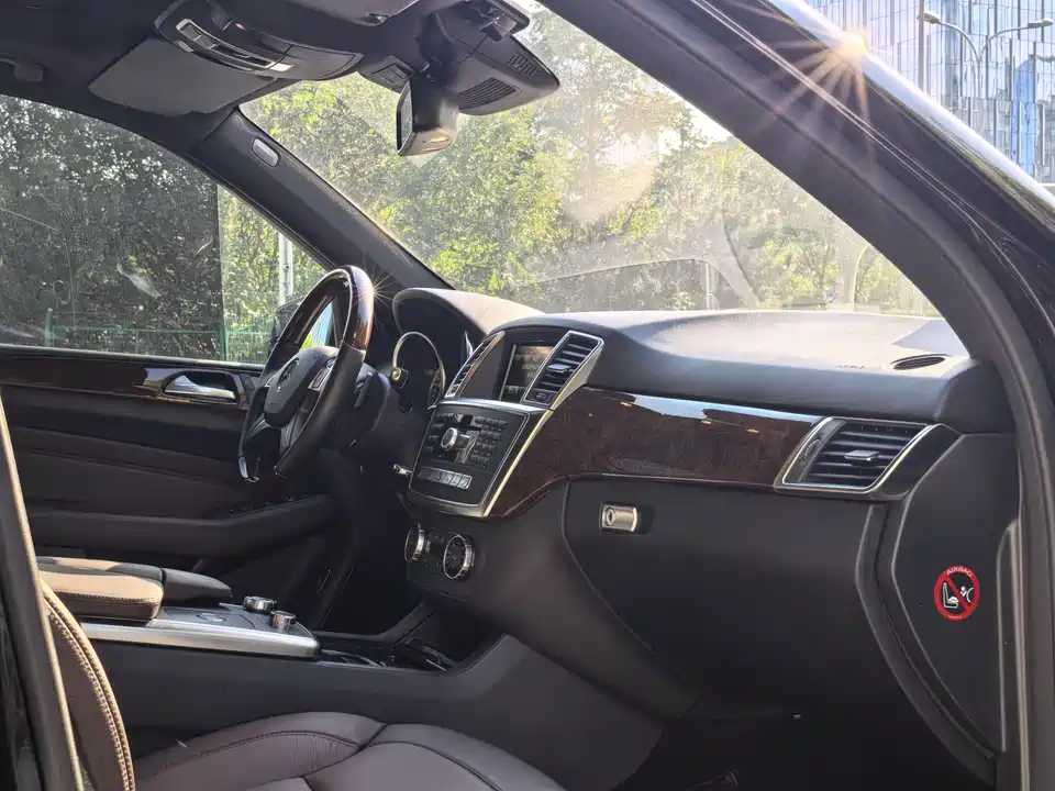 Mercedes-Benz M class