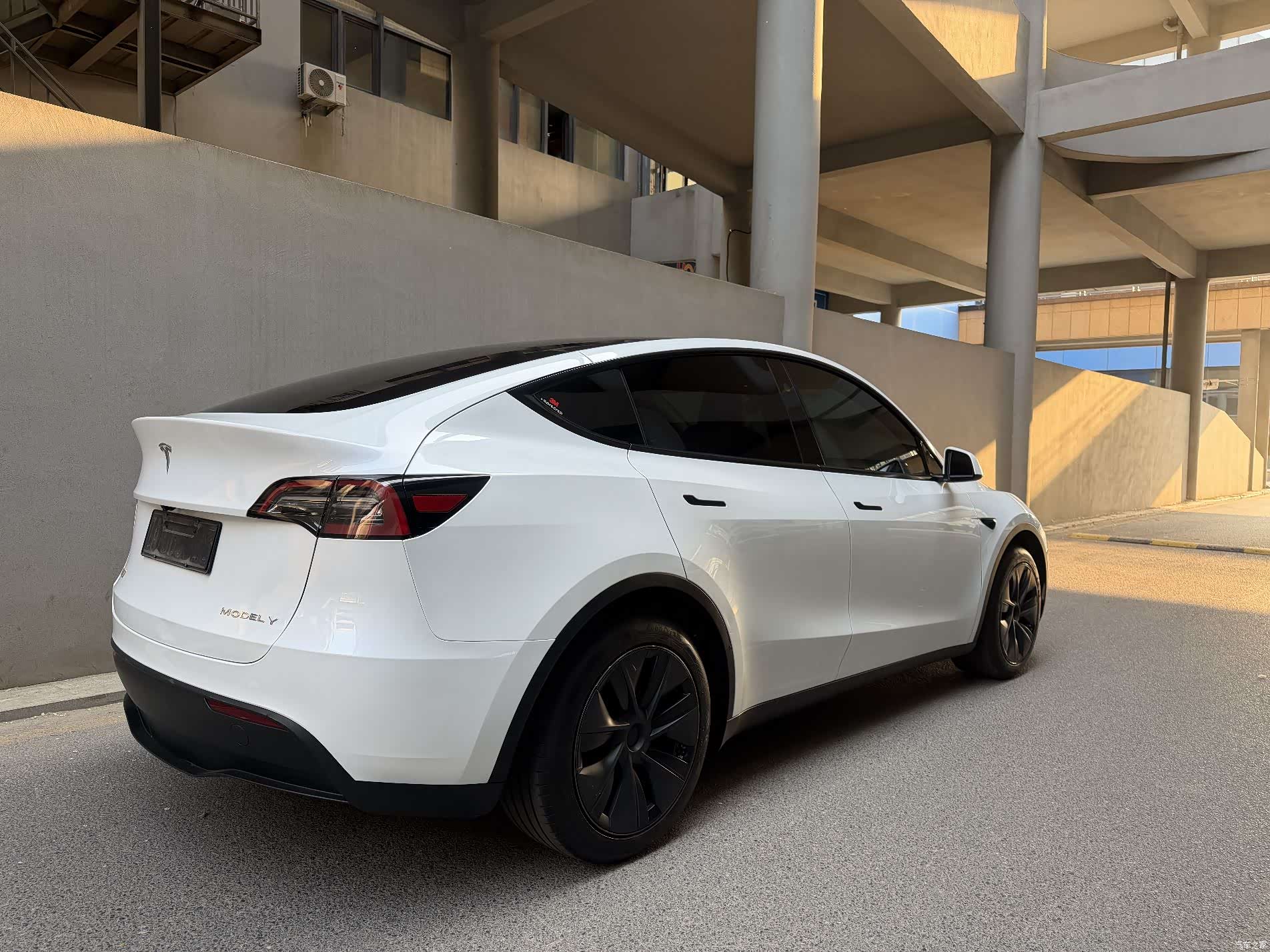 Tesla Model Y, 2024 2