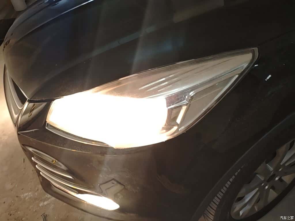 Ford Kuga, 2015 24