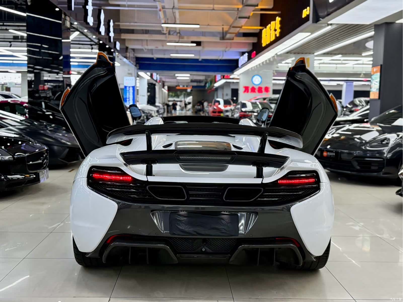McLaren 650S, 2017 4