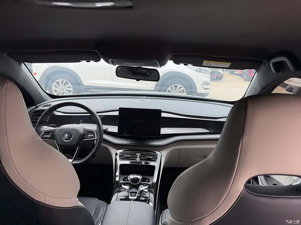 BYD Qin, 2023 13