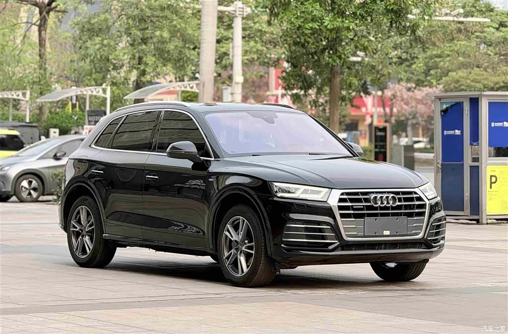 Audi Q5L, 2019 3
